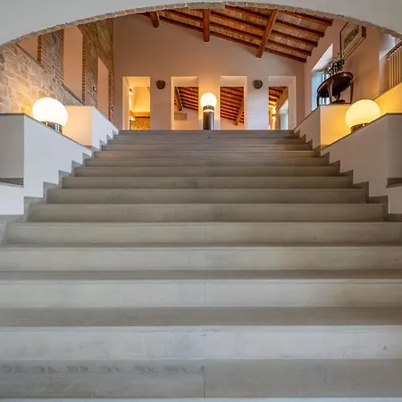 Tenuta Santa Cristina 10, Emma Gubbio